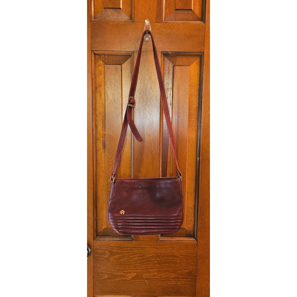 Etienne Aigner Burgundy Leather Crossbody Bag Triple Compartment Vintage Logo